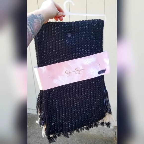 NWT Jessica Simpson Hat and Scarf set - Picture 2 of 5